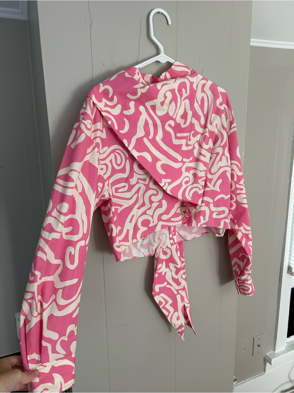 Zara Pink and Cream Abstract Tie-Back Cropped Top